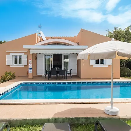Villa Laura 245 *